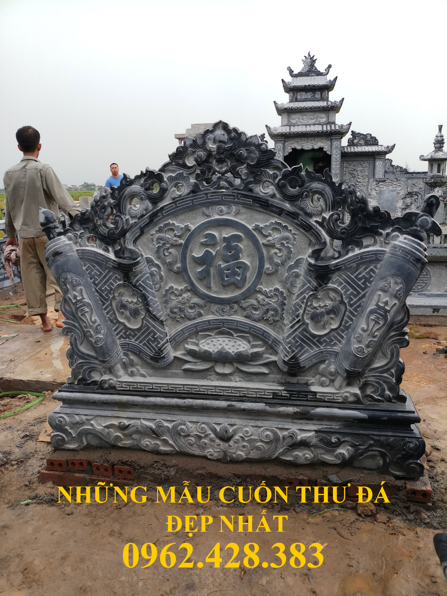 cuốn thư đá