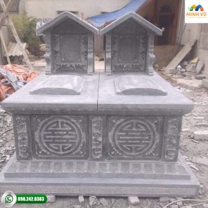 Mộ Đá Đôi Một Mái