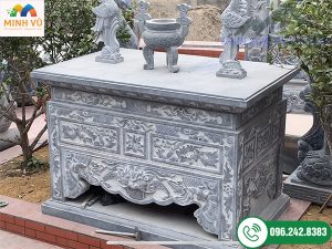 Bàn thờ bằng đá