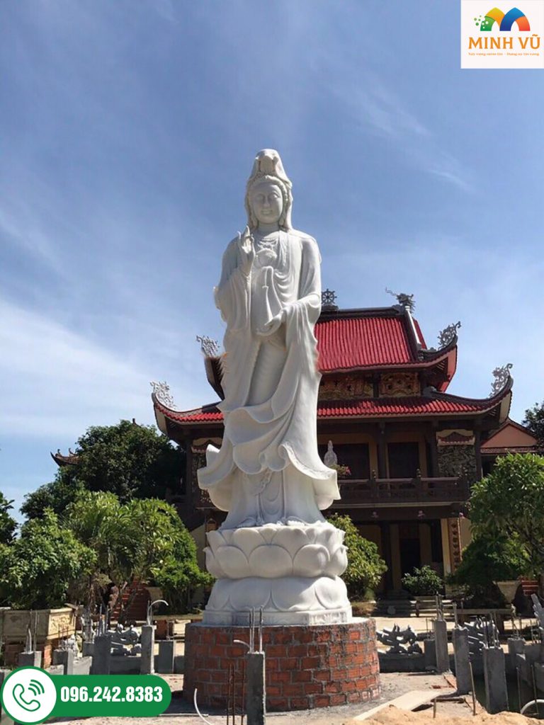 Tượng quan âm bằng đá