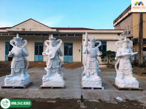 Tứ đại thiên vương bằng đá